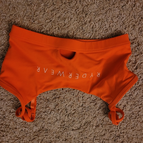 Sports bra - Picture 1 of 3